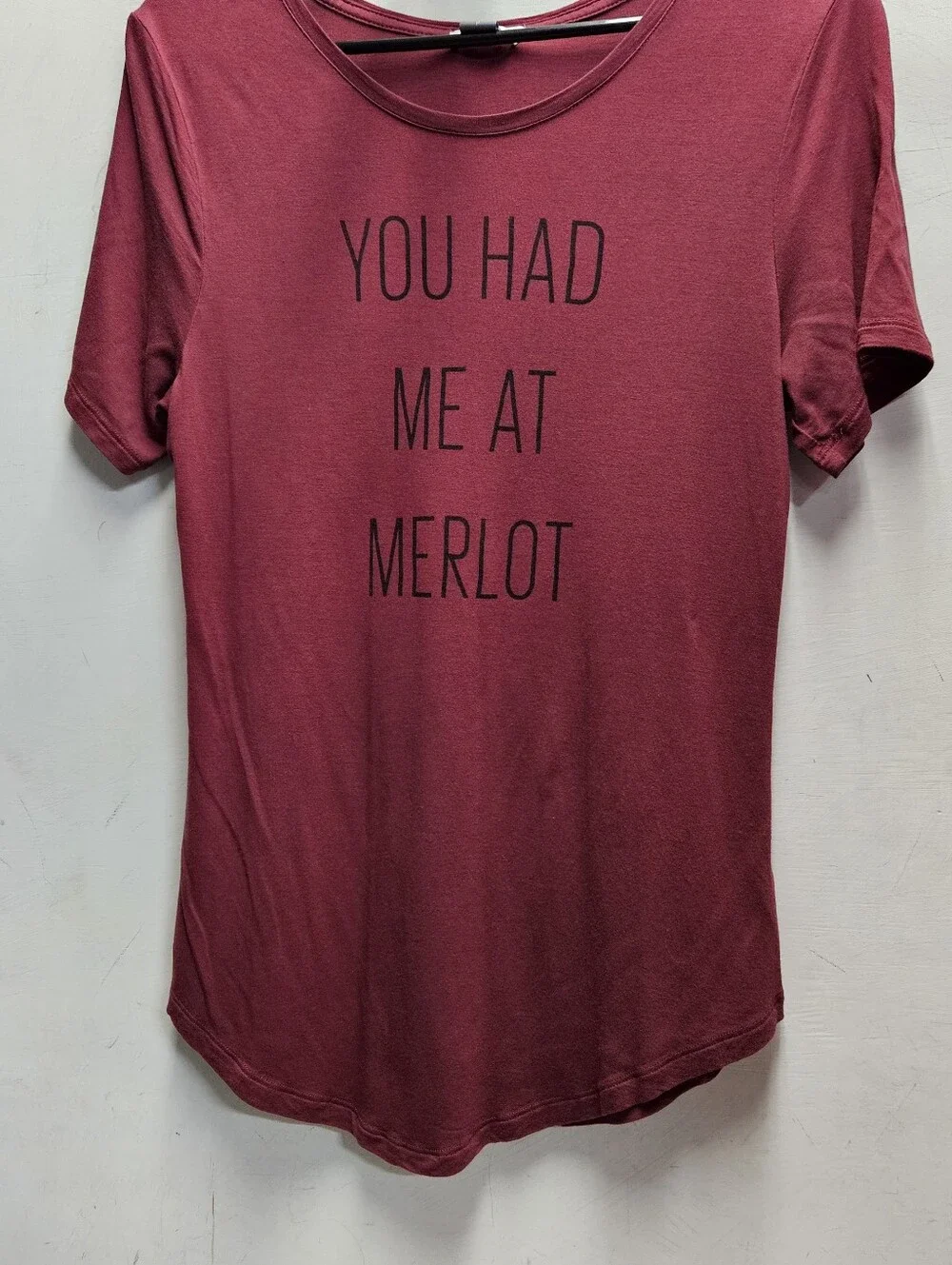 YOU HAD ME AT MERLOT Old Navy Womens Small Rounded Bottom Graphic Tee Shirt